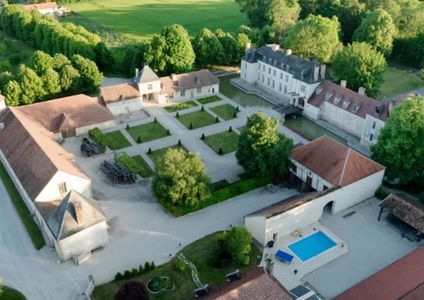 Kasteel te koop in Droupt Saint Basle